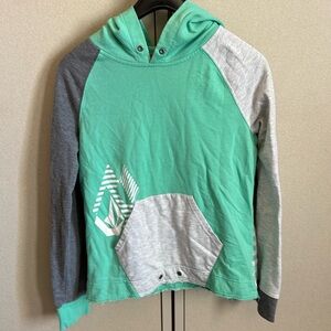 Women’s volcom medium hoodie